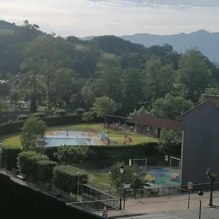 Atico 3 Hab En Centro De Cangas شقة