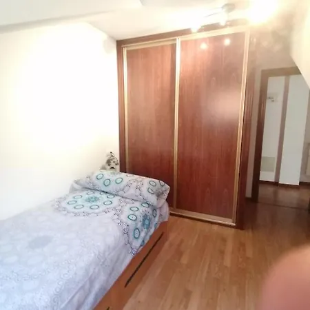 Atico 3 Hab En Centro De Cangas *